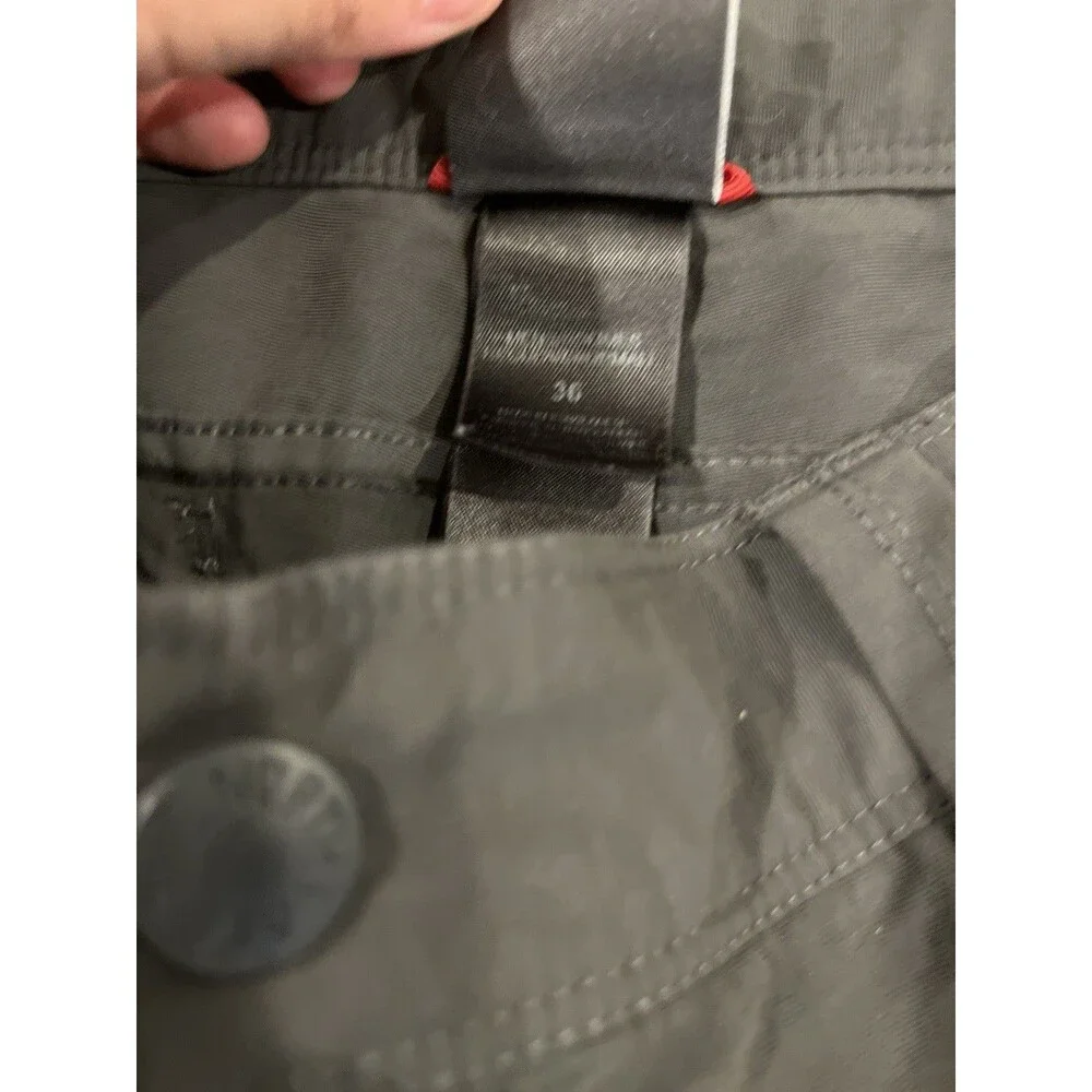 The North Face Mens Size 36 Regular Shorts Gray Nylon Zip Pocket Outdoor Hiking